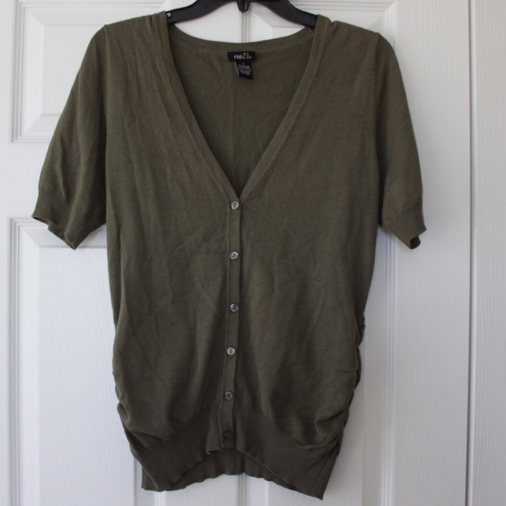 Rue 21 | Hunter Green button up sweater